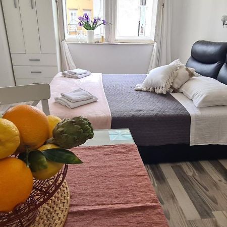 Old Square View Apartment Split Extérieur photo