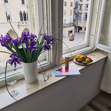 Old Square View Apartment Split Extérieur photo