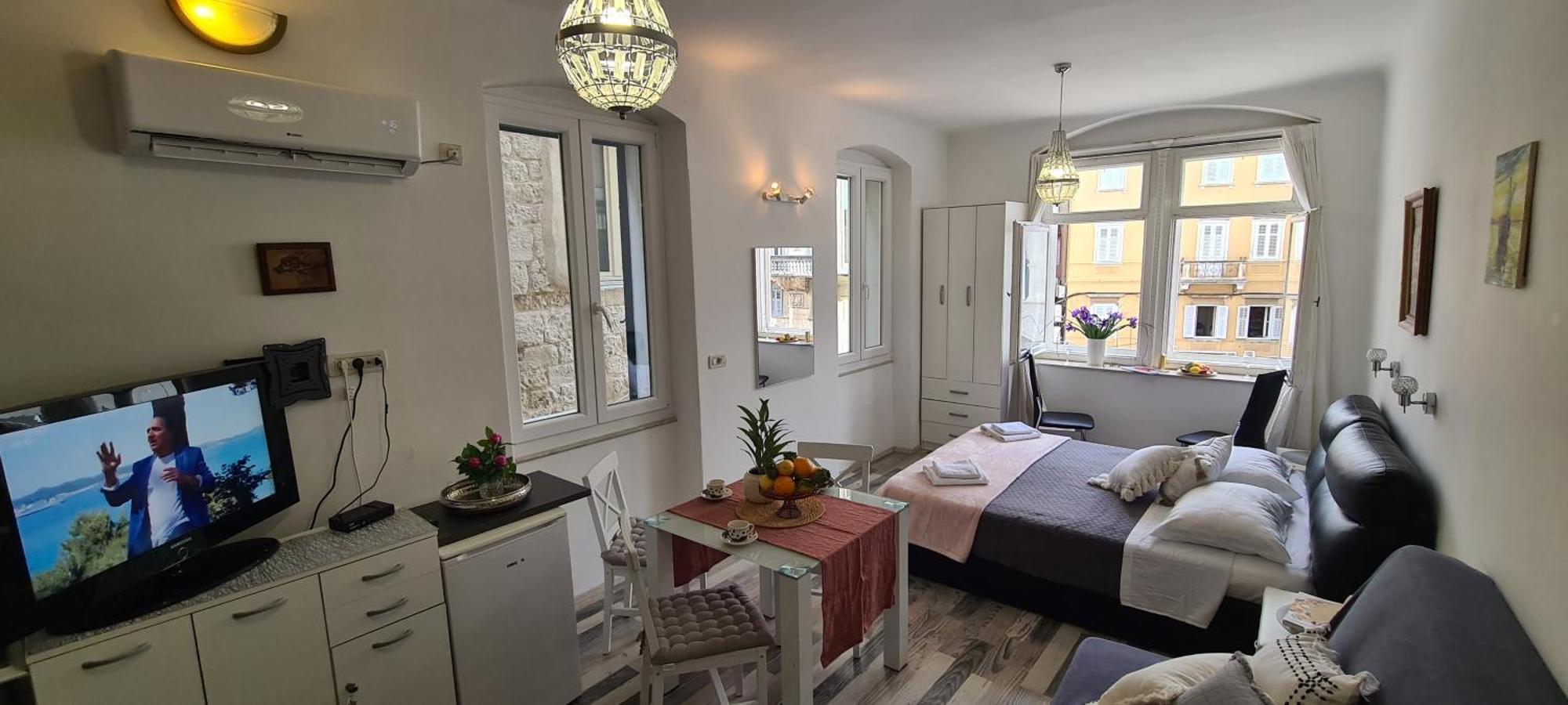 Old Square View Apartment Split Extérieur photo